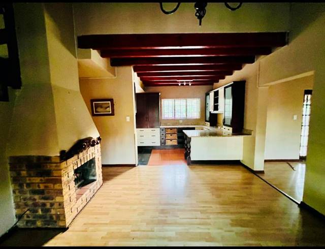 5 BEDROOM HOUSE FOR SALE IN WATERFALL